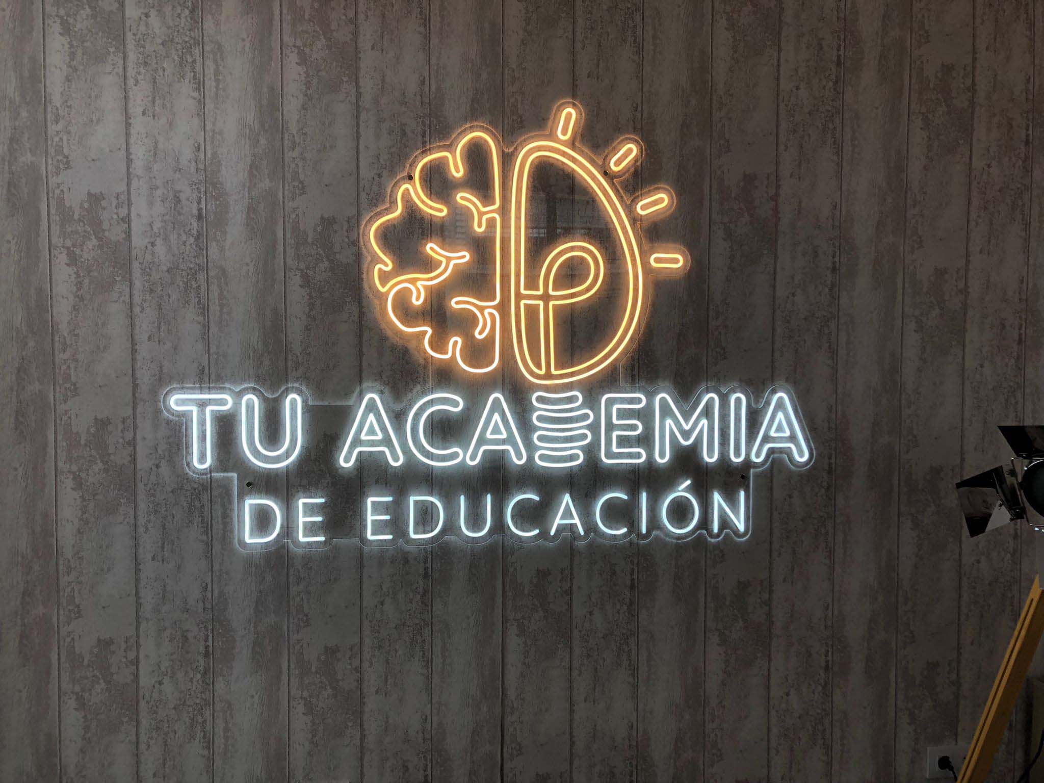 Neón